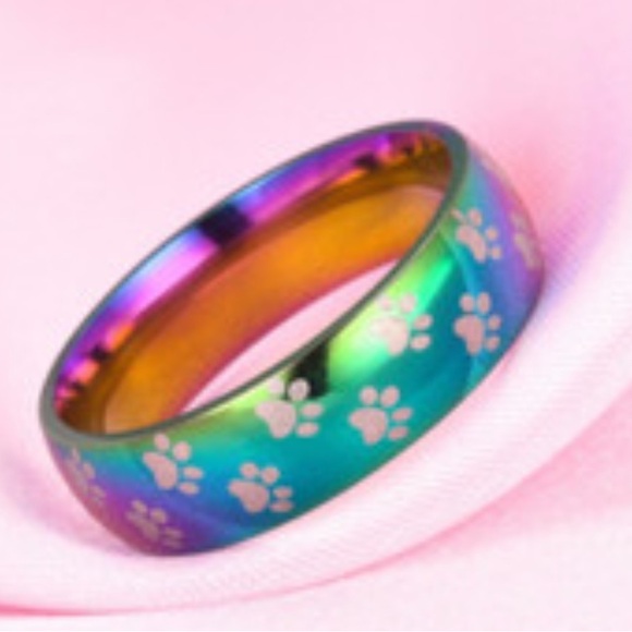 Meet your Posher, Lisa! 🥰❤️💕 - Picture 6 of 15